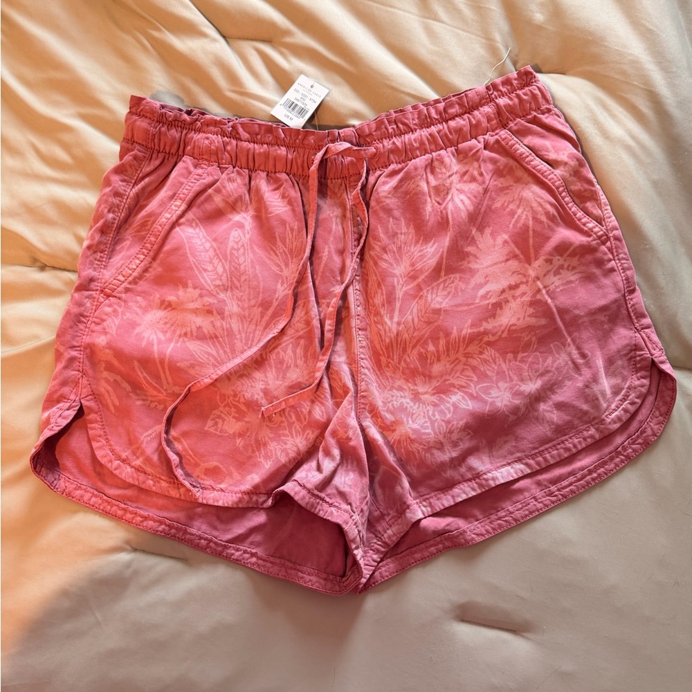 American Eagle Outfitters Pink Floral Women Shorts